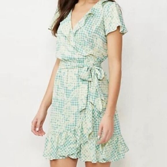 LC Lauren Conrad Ruffle-Neck Flutter-Sleeve Wrap Dress Plus Size 4XL Green NWT - Picture 1 of 16
